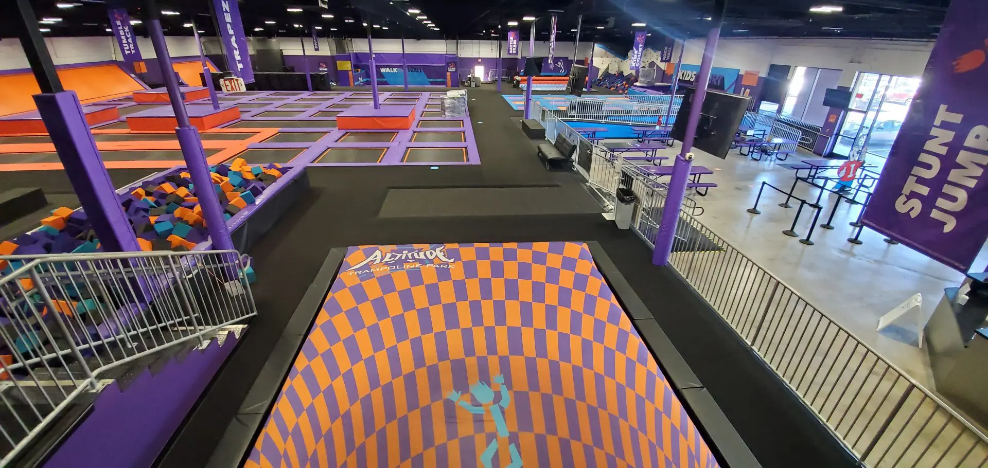 altitude trampoline park airbag design